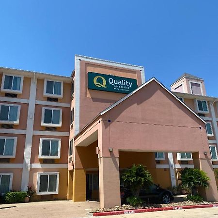 Quality Inn & Suites West Chase Houston Bagian luar foto